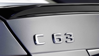 Mercedes C63 AMG Coupe Edition 507 anthracite satiné logo C63