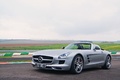 Mercedes SLS AMG Roadster anthracite satiné/mate 3/4 avant gauche penché