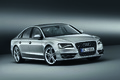 Audi S8 V8 gris 3/4 avant droit penché