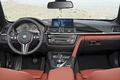BMW M4 Cabrio 2014 - grise - habitacle