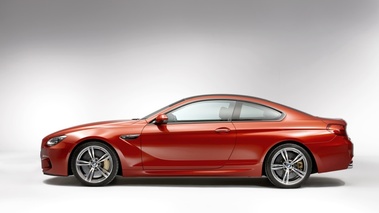 BMW M6 Coupé - orange - profil gauche