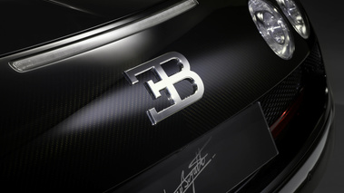 Bugatti Veyron Grand Sport Vitesse Jean Bugatti logo coffre