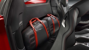 Ferrari 458 Spider rouge bagages