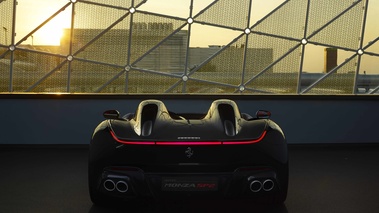 Ferrari Monza SP2 noir face arrière