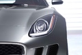 Jaguar C-X16 gris phare avant