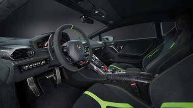 Lamborghini Huracan Performante intérieur