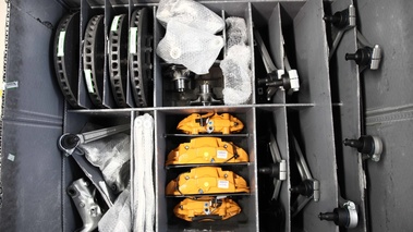 Usine Lamborghini - chaîne de montage Aventador - freins