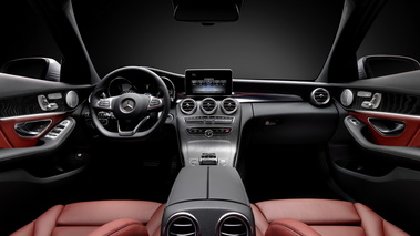 Mercedes-Benz 2014 C250 - blanche - habitacle, tableau de bord