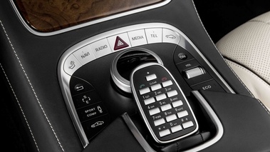 Mercedes S-Class MY2014 gris commandes console centrale
