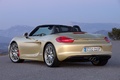 Porsche Boxster S 981 jaune 3/4 arrière gauche