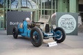 Bonhams : les Grandes Marques du Monde au Grand Palais 2015 - Bugatti Type 37 Grand Prix bleu 3/4 avant droit