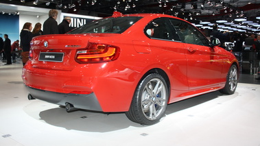 BMW M235i - rouge - 3/4 arrière droit