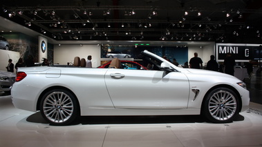 BMW Série 4 Cabrio - blanc - profil droit