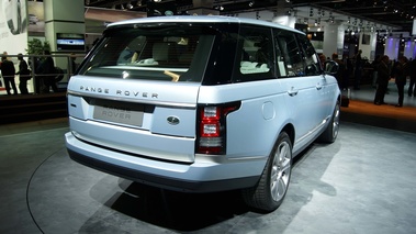Range Rover Hybrid bleu 3/4 arrière droit