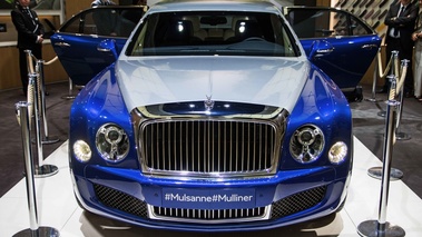 Salon de Genève 2016 - Bentley Mulsanne Grand Limousine bleu/gris face avant