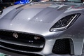 Salon de Genève 2016 - Jaguar F-Type SVT anthracite phare avant