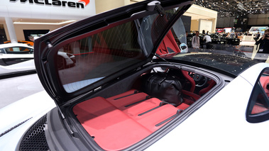 Salon de Genève 2016 - McLaren 570GT gris plage arrière