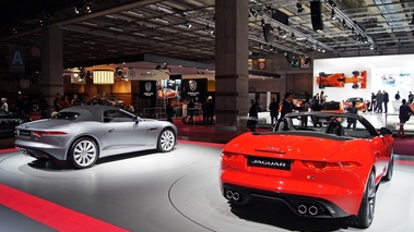Mondial de l'Automobile de Paris 2012 - Jaguar F-Type S V8 face arrière