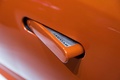Mondial de l'Automobile de Paris 2016 - Jaguar F-Type SVR orange poignée de porte