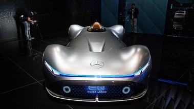 Mondial de l'Automobile de Paris 2018 - Mercedes EQ Silver Arrow face avant