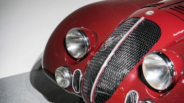 Museo Alfa Romeo - 8C 2900B Speciale Le Mans bordeaux calandre