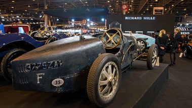 Rétromobile 2017 - Bugatti Type 35 bleu 3/4 arrière droit