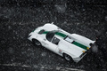 Rétromobile 2018 - Lola T70 blanc/vert 3/4 arrière gauche vue de haut