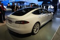 Salon de Detroit 2012 - Tesla Model S blanc 3/4 arrière droit