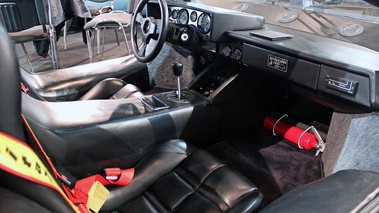 Lamborghini Countach Turbo noir intérieur