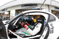 BMW Z4 GT3 blanc pilote