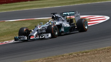 F1 GP Angleterre 2014 Mercedes Hamilton 3/4 avant