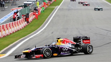 F1 GP Belgique 2013 Red Bull Vettel et les autres