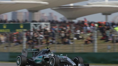 F1 GP Chine 2015 Mercedes Rosberg 3/4 avant