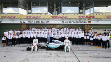 GP F1 Abou Dhabi 2015 Mercedes Hamilton et Rosberg officielle
