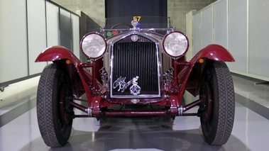 Visite de l'usine Zagato - Alfa Romeo rouge face avant