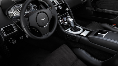 Aston Martin DBS intérieur