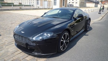 ASTON MARTIN V12 Vantage - VENDU 2010 - 3/4 avant gauche