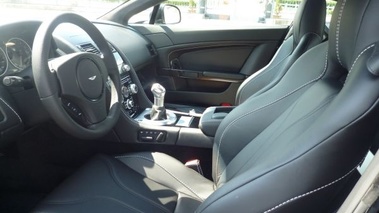 ASTON MARTIN V12 Vantage - VENDU 2010 - 3/4 avant gauche