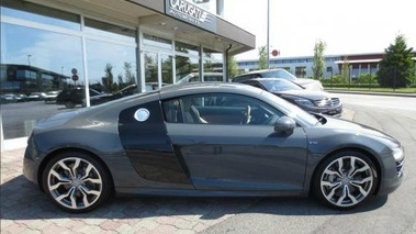 AUDI R8 V10 - VENDU 2009 - profil