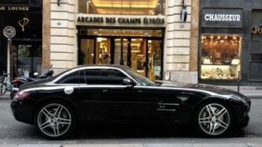 MERCEDES BENZ SLS AMG - VENDU 2012 - profil