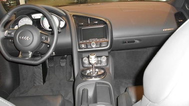 AUDI R8 V8 - VENDU 2006 - Vue 3/4 avant gauche