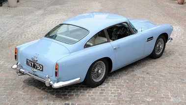 ASTON MARTIN DB4 - VENDU 1960 - 3/4 arrière droit