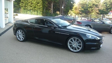 ASTON MARTIN DBS 2008 - profil