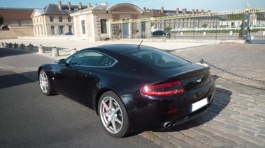 ASTON MARTIN V8 Vantage - VENDU 2006 - 3/4 avant gauche