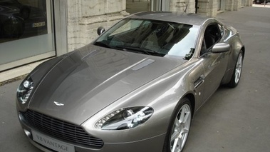 ASTON MARTIN V8 Vantage - VENDU 2007 - 3/4 avant gauche