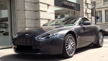 ASTON MARTIN V8 Vantage - VENDU 2010 - 3/4 avant gauche