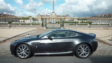 ASTON MARTIN V8 Vantage - VENDU 2011 - profil