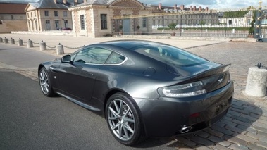 ASTON MARTIN V8 Vantage - VENDU 2011 - 3/4 avant gauche