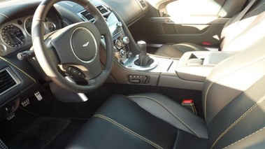 ASTON MARTIN V8 Vantage - VENDU 2012 - 3/4 avant gauche