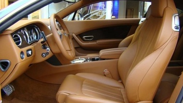 BENTLEY Continental GT 2012 - profil